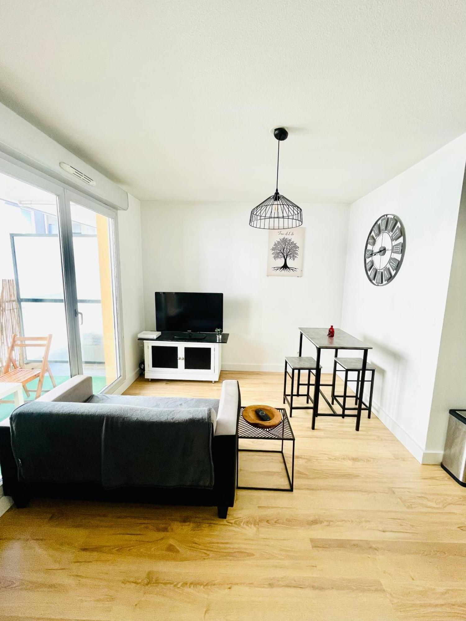 Appartement Avec Place De Parking Et Piscine Villefranche-sur-Saône Exteriér fotografie